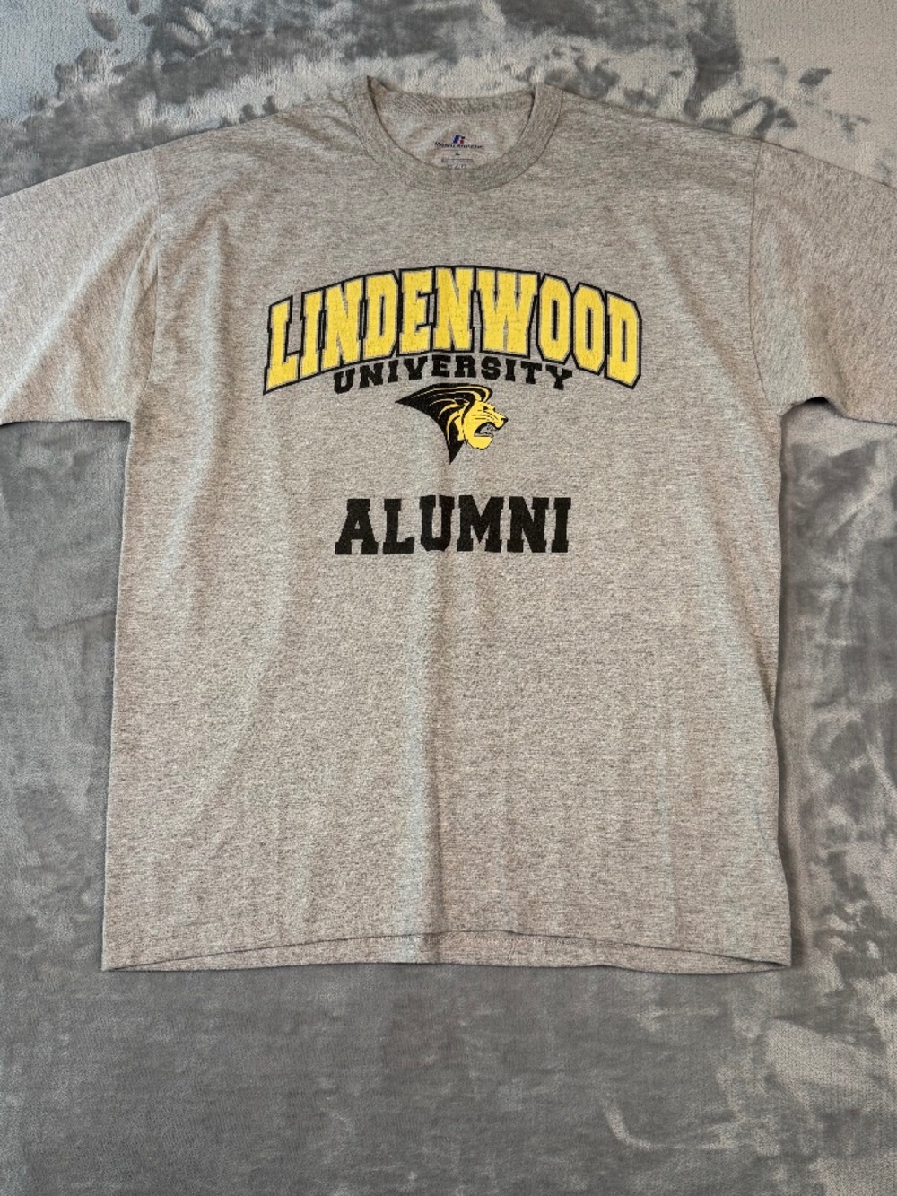 Lindenwood University Alumni T-Shirt Large Gray Russell Athletic NCAA Graphic Te